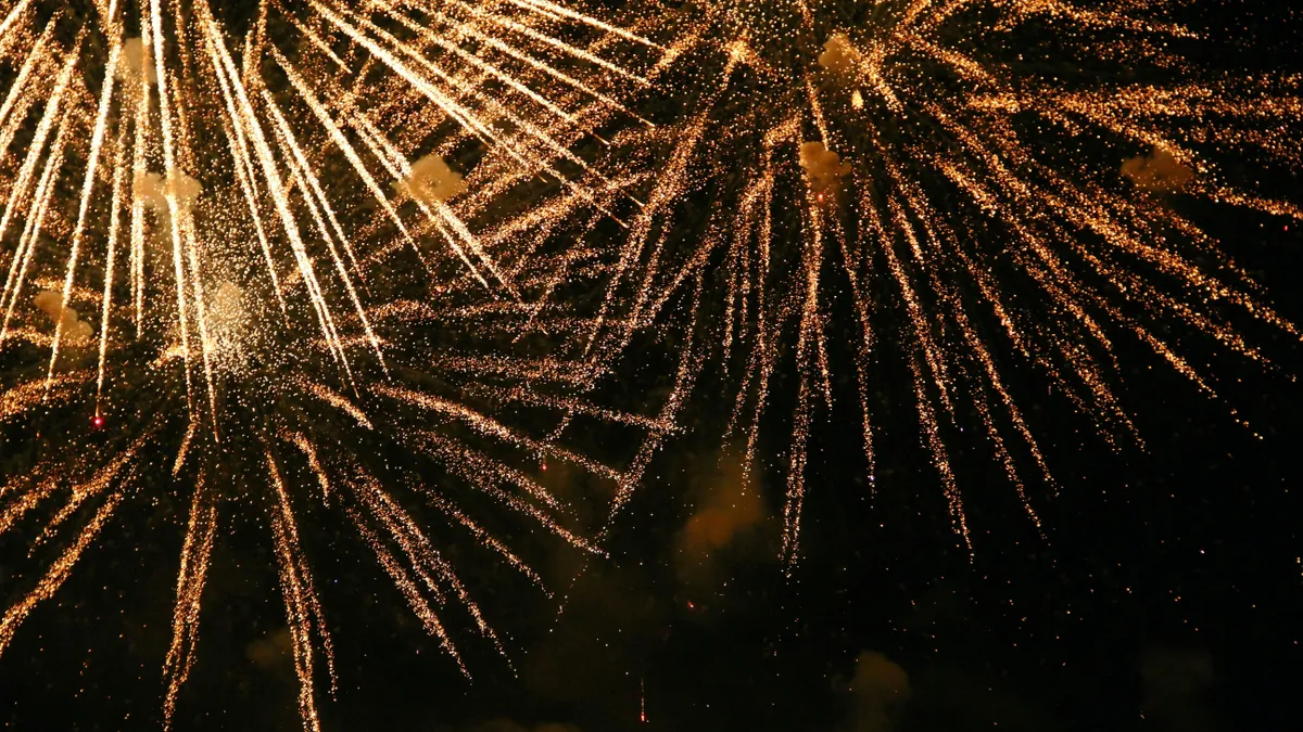 Biztonsági kamera rögzítette, ahogy a tűzijáték egyik eleme a lakás felé repült (képünk illusztráció) Fotó: Unsplash