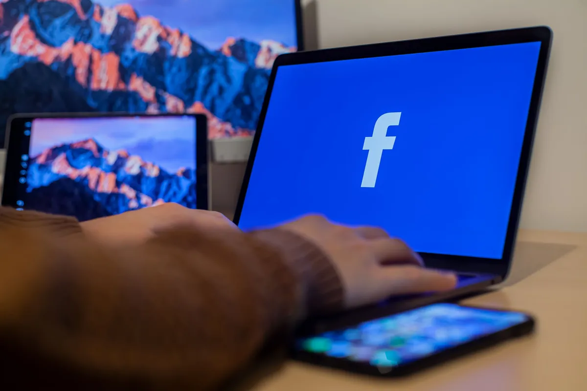 Leállt a Facebook