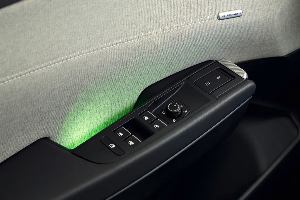 The all-new electric ID. Cross