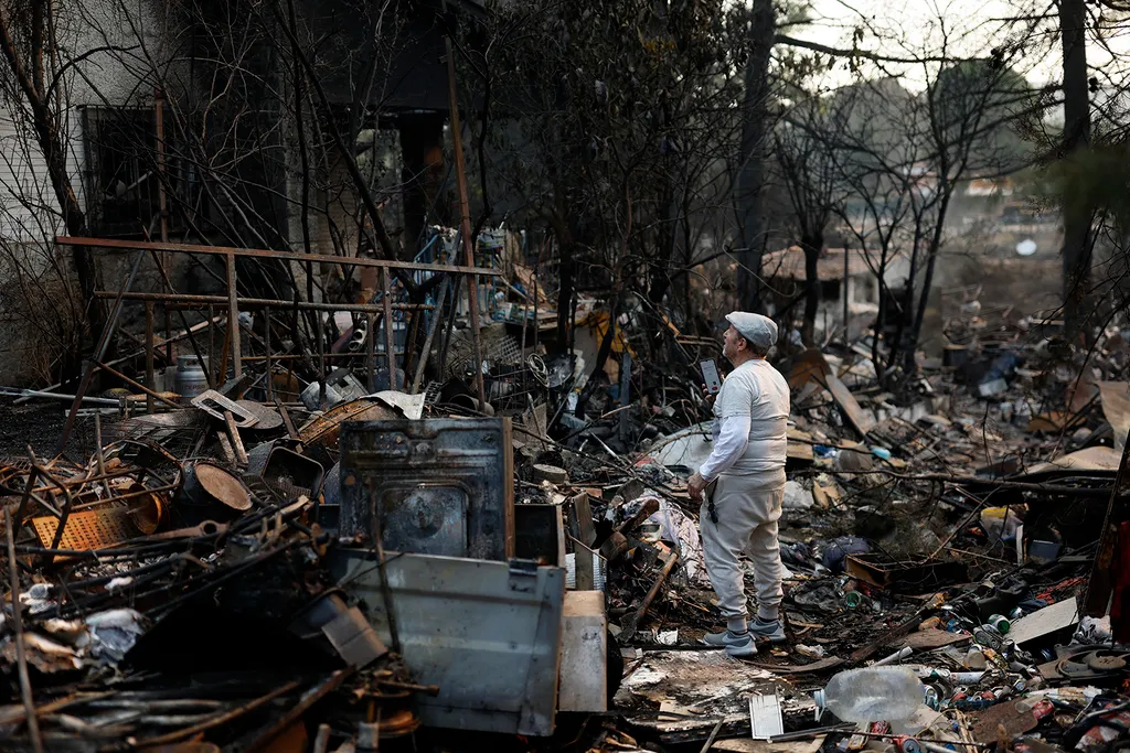 SPAIN-WILDFIRE-EMERGENCY-GOVERNMENT-CLIMATE