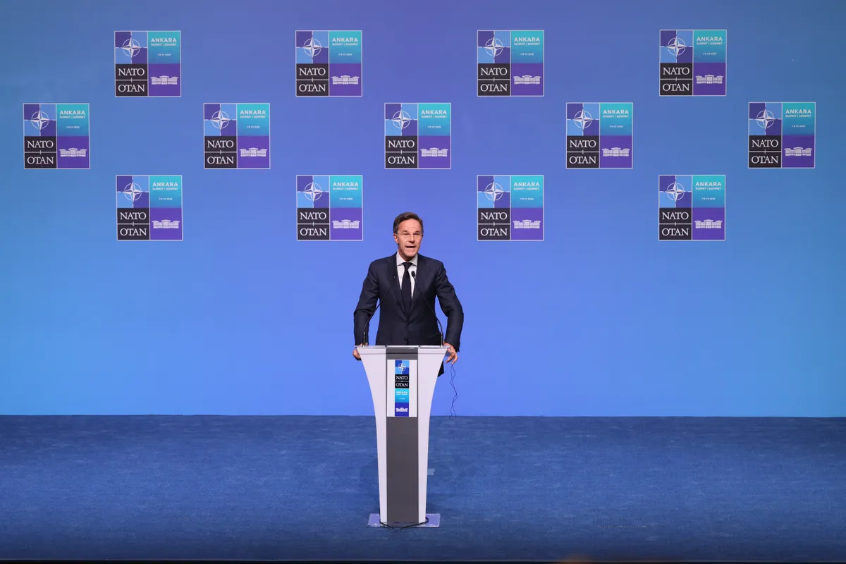 Mark Rutte szerint ideje volt a védelmi kiadások növelésének, Valgyimir Putyin pedig hamarosan nagy bajban lehet