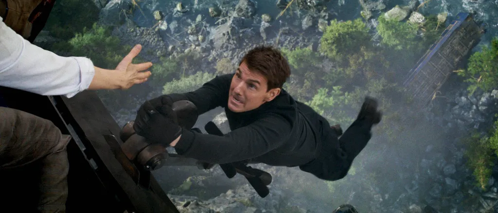 Tom Cruise, TomCruise,                      MISSION, IMPOSSIBLE - DEAD RECKONING PARTIE 1
MISSION, IMPOSSIBLE - DEAD RECKONING PART ONE
2023
de Christopher McQuarrie
Tom Cruise.
d'apres les personnages de Bruce Geller
based on the characters created by Br