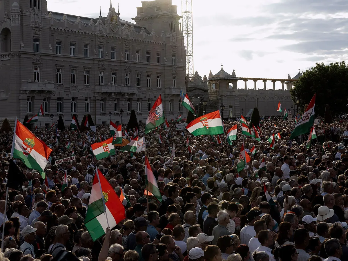 Orbán Viktor üzent a tüntetés után és egy videót is megosztott a tömegről, tüntetés az alkotmányosság felszámolása ellen, tüntetésazalkotmányosságfelszámolásaellen, alaptörvénymódosítás ellen, alaptörvénymódosításellen, 2026.07.09.