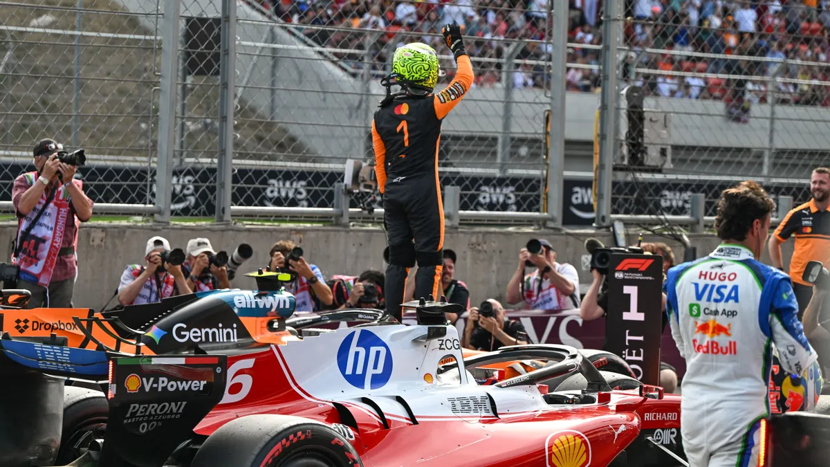 A Mclaren pilótája, Lando Norris nyerte az idei Magyar Nagydíjat 