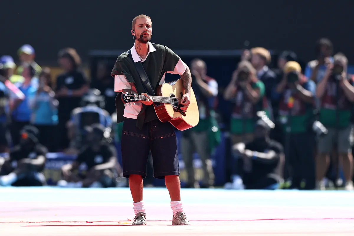EAST RUTHERFORD, NEW JERSEY - JULY 19: Justin Bieber performs during the Topps Final Halftime Show the FIFA World Cup 2026 Final match between Spain and Argentina at New York New Jersey Stadium on July 19, 2026 in East Rutherford, New Jersey.   Buda Mendes/Getty Images/AFP (Photo by Buda Mendes / GETTY IMAGES NORTH AMERICA / Getty Images via AFP)