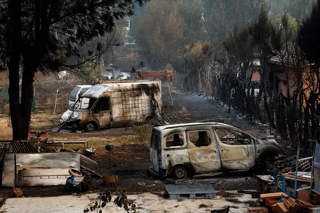 SPAIN-WILDFIRE-EMERGENCY-GOVERNMENT-CLIMATE