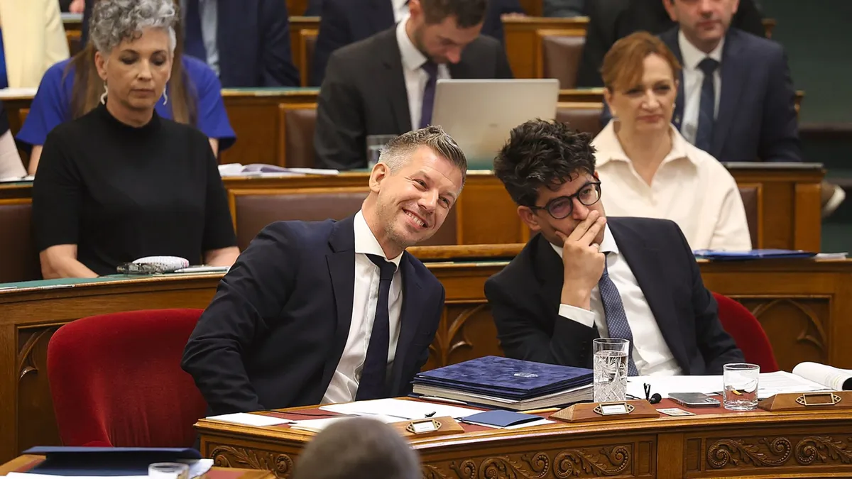 Magyar Péter az Országgyűlésben a Fideszt támadta