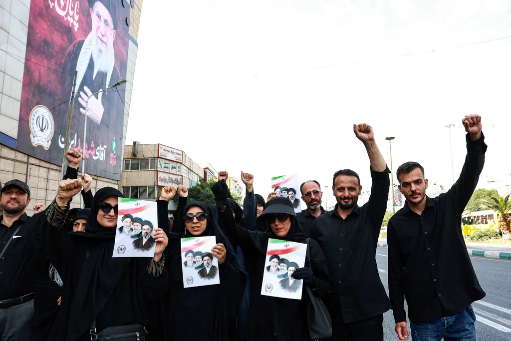 Ali Khamenei gyászszertartása, AliKhamenei