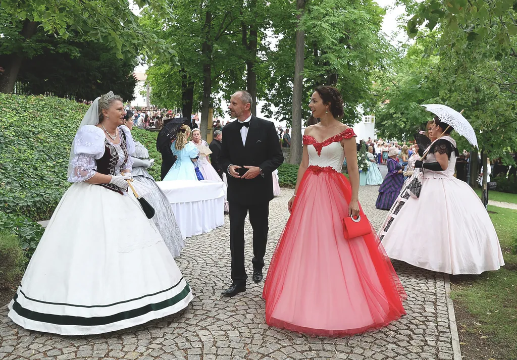 200. Anna-bál, 200.Anna-bál