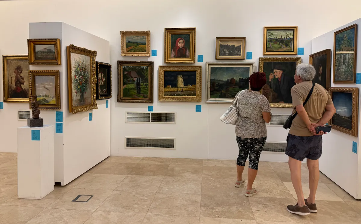 A Pintér Galéria alkotásai Balatonfüreden és Gyulakeszin láthatók. Izgalmas és különleges ez a kiállítás.