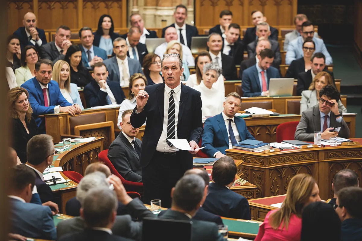 Parlament, az Országgyűlés plenáris ülése, Országgyűlésplenárisülés, 2026.07.28.Hegedűs Zsolt, HegedűsZsolt támogatás
