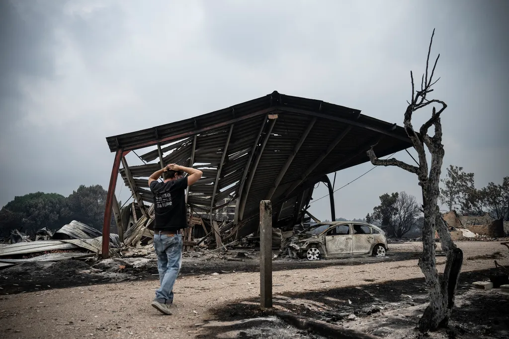 FRANCE-ENVIRONMENT-CLIMATE-WEATHER-WILDFIRE