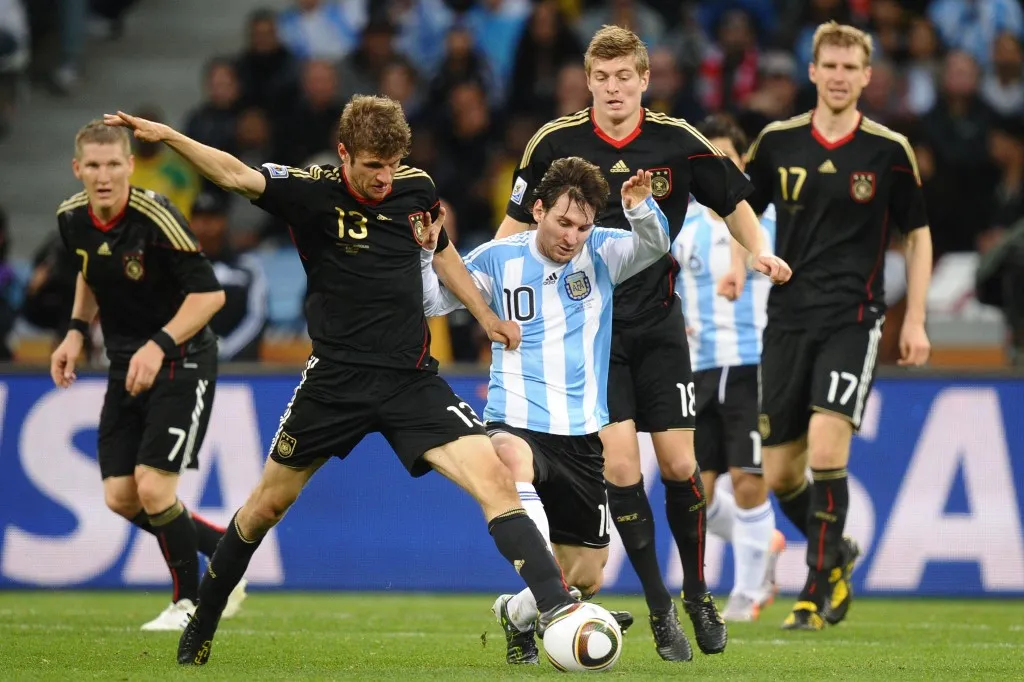 A 2010-es vb negyeddöntőjében a németek kiütötték Lionel Messiéket