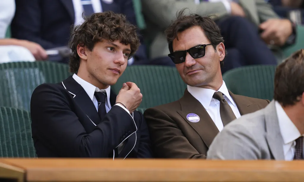  Wimbledon tennis Andrea Kimi Antonelli és Roger Federer 