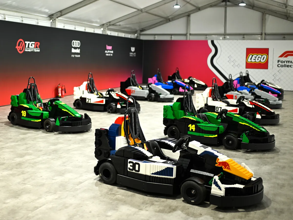 Csehországban épültek a LEGO-gokatok, ott javítják majd ki őket.