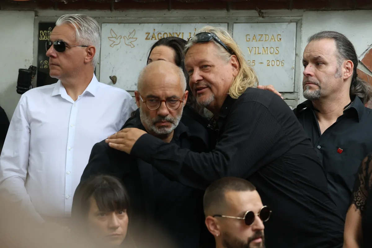 Török Tamás is elbúcsúzott Szolnoki Pétertől.