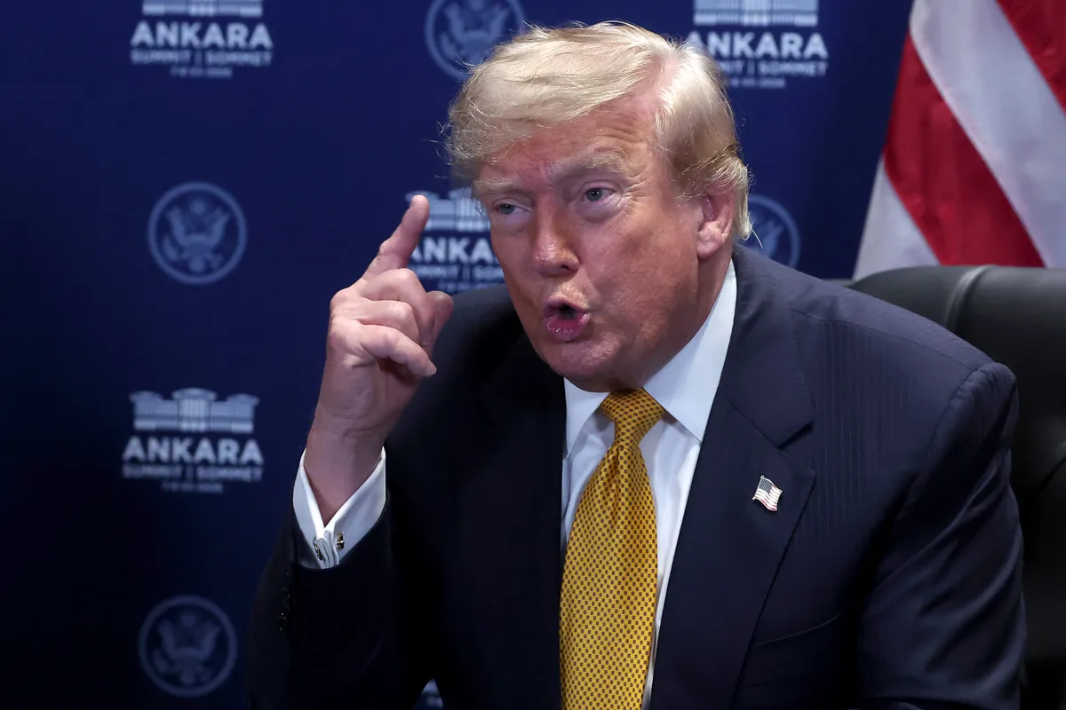 Donald Trump szerint az iráni vezetés egy „rákos sejt”, amit  minél előbb „ki kell vágni”  