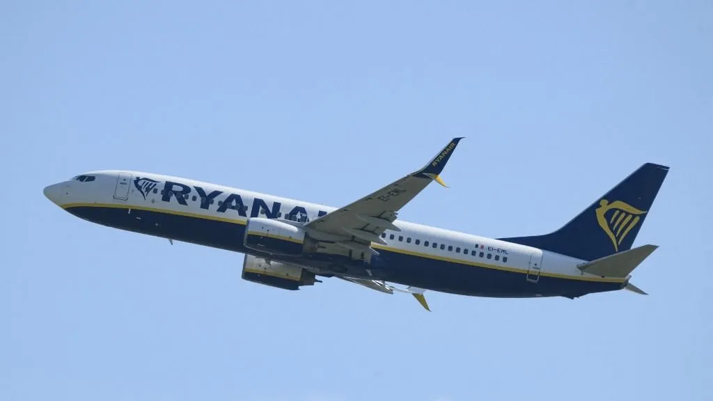 15 órát késett a Ryanair krakkói járata – a kapott utalvány még egy kávéra sem volt elég