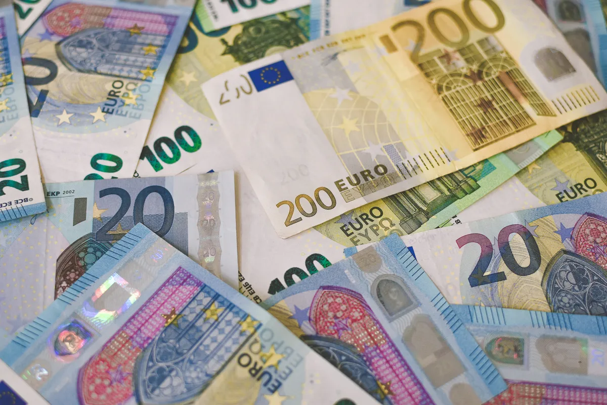 A külkereskedelmi többlet júniusban 1,305 milliárd eurót tett ki Magyarországon