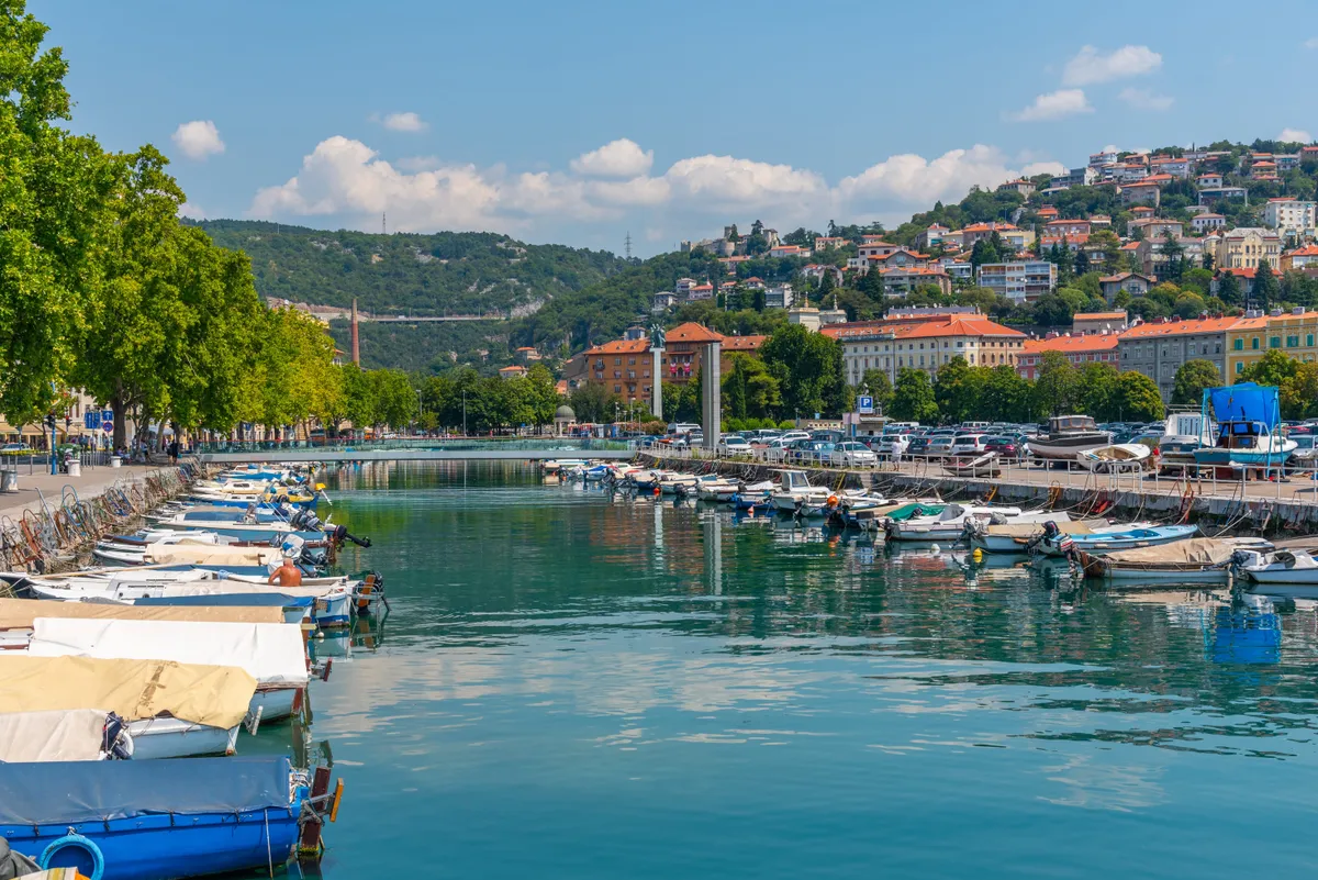 Opatija csónakkikötője