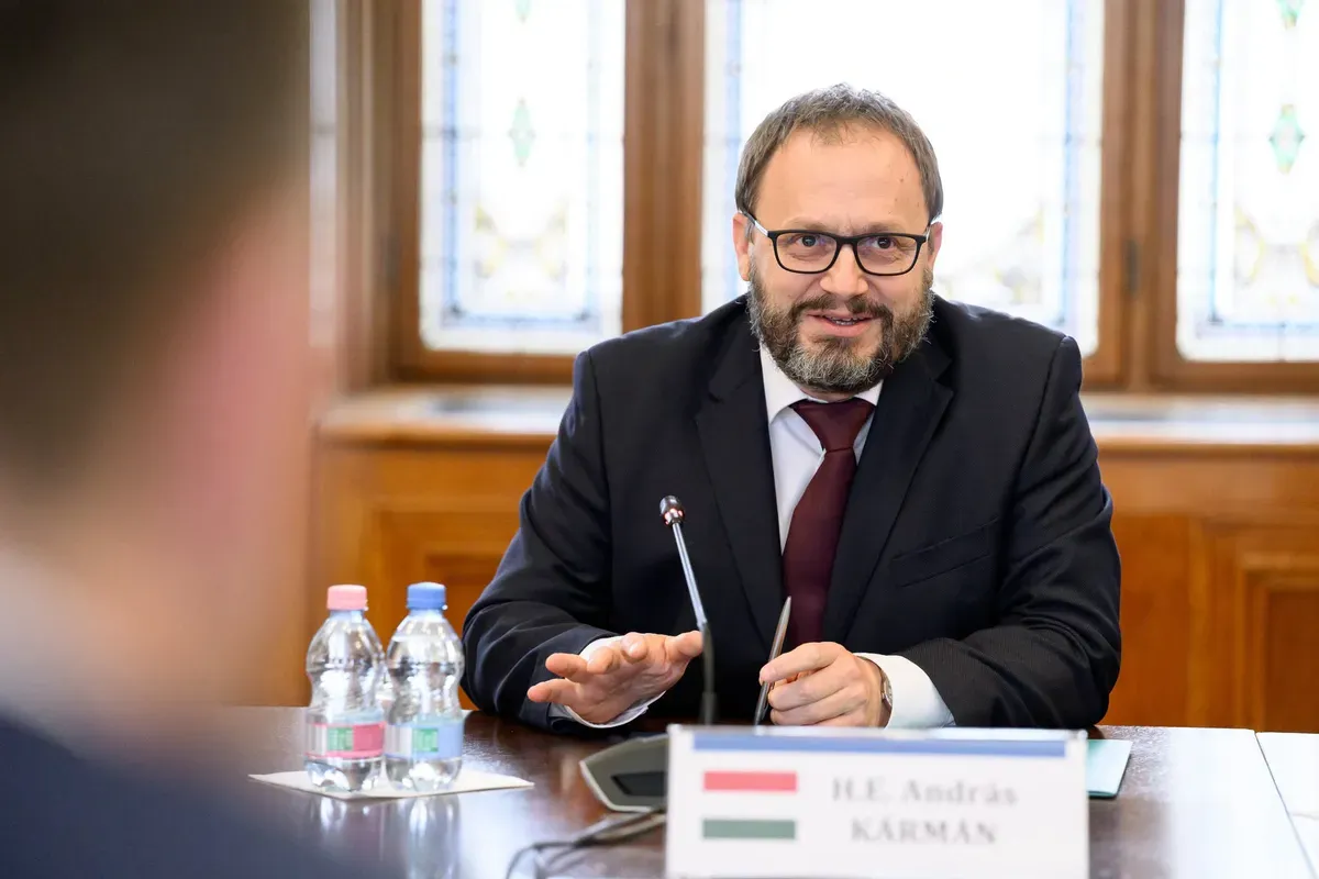 Az uniós pénzek lehívásáért cserébe komoly reformokat vállalt a kormány. A rezsicsökkentés és az Otthon Start jövője is kérdésessé válhat (Forrás: Facebook)
