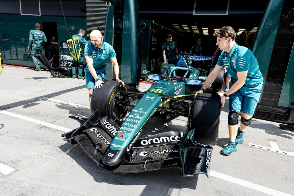 Lance Stroll autója meghibásodott a Forma-1-es Magyar Nagydíj második szabadedzésén