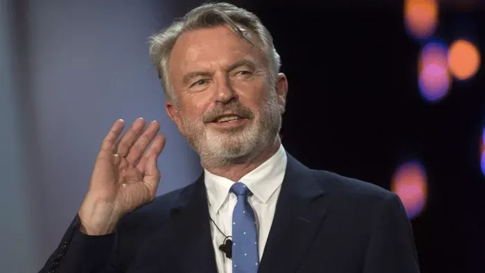 Sam Neill utolsó fotója: mosolyogva szelfizett a Jurassic Park sztárja