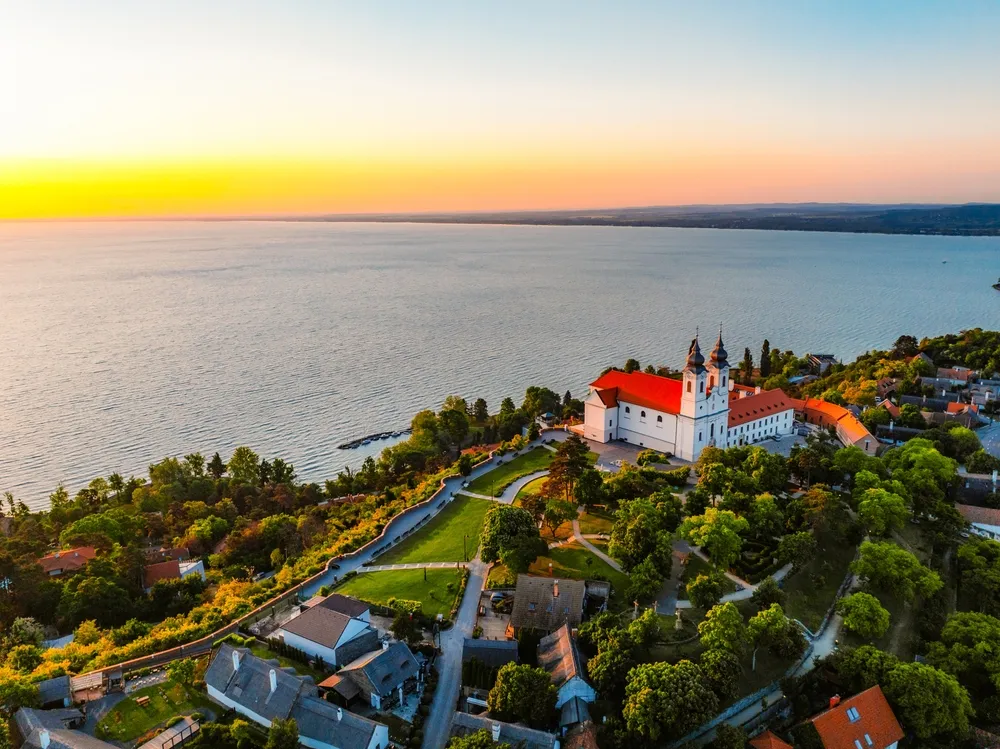 Tihany, a turisták kedvelt helye