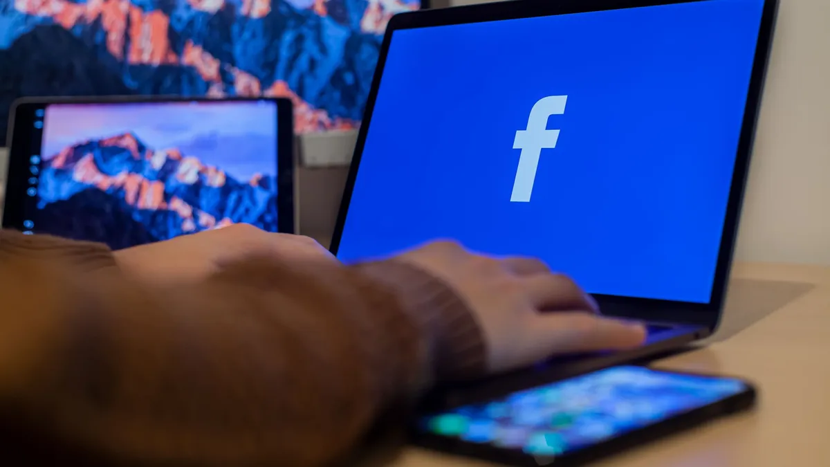 Gond van, leállt a Facebook