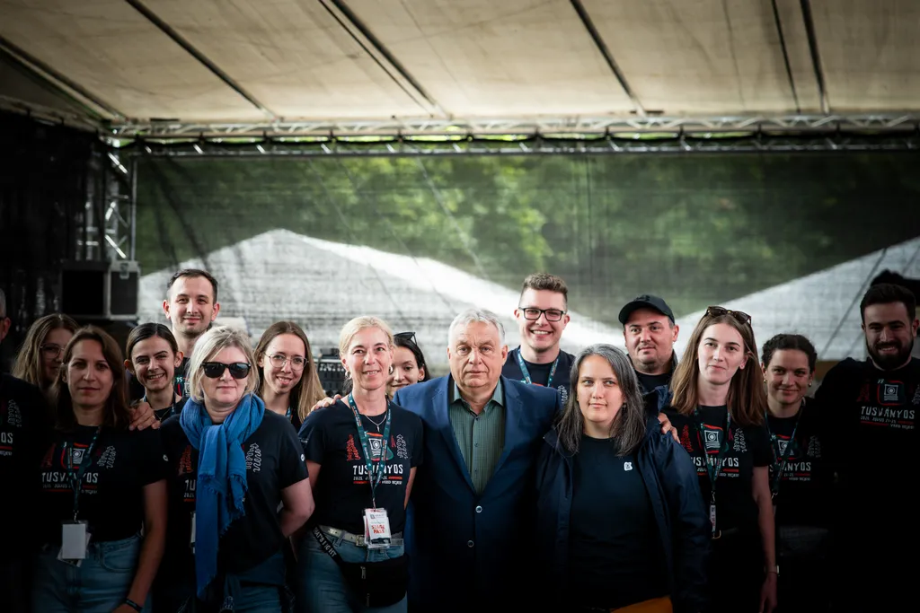 20260725 romania tusnad tusvanyosi balvonyosi szabadegyetem havran zoltan vilagazdasag, orbán viktor