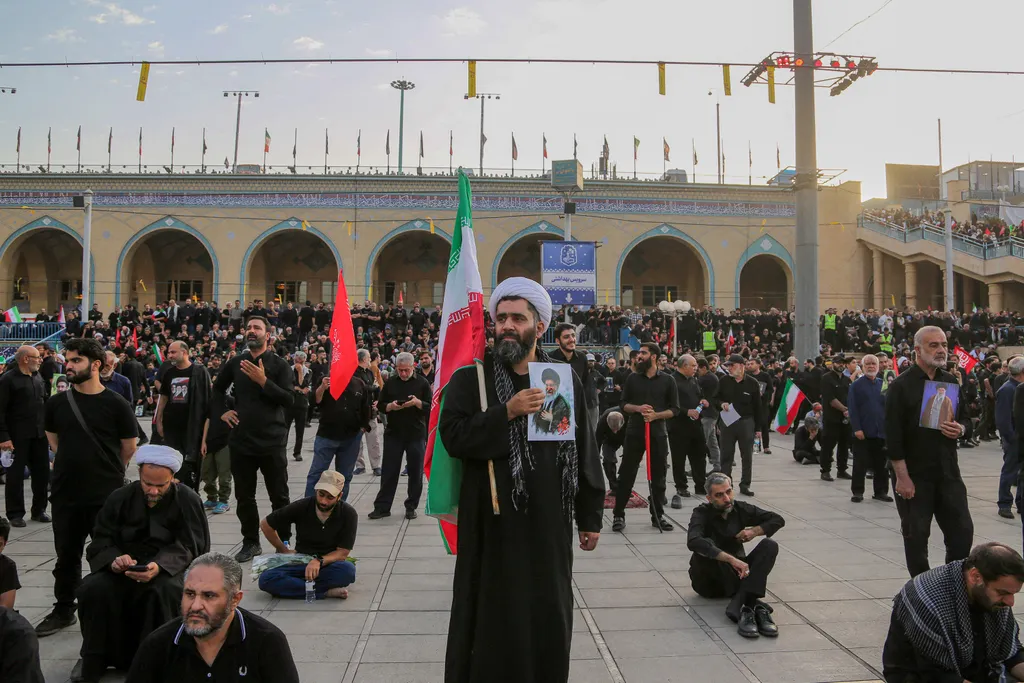 Ali Khamenei gyászszertartása, AliKhamenei