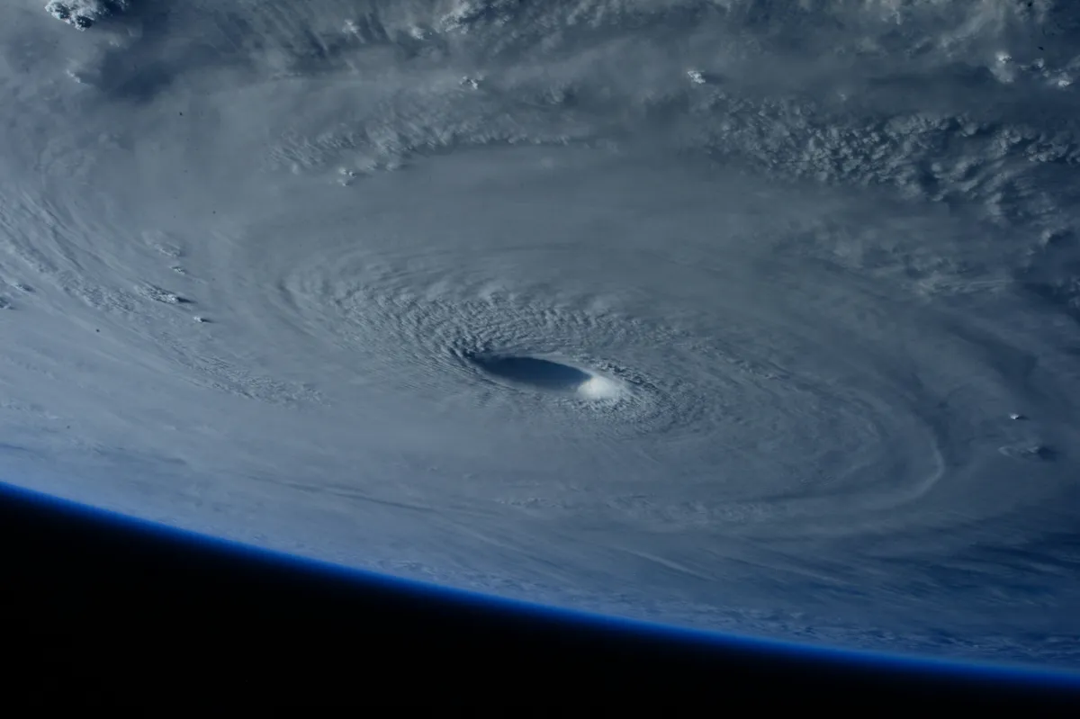 Csütörtök estére már hurrikán lehet a trópusi viharból