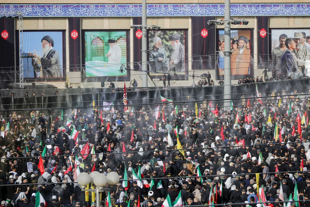 Ali Khamenei gyászszertartása, AliKhamenei