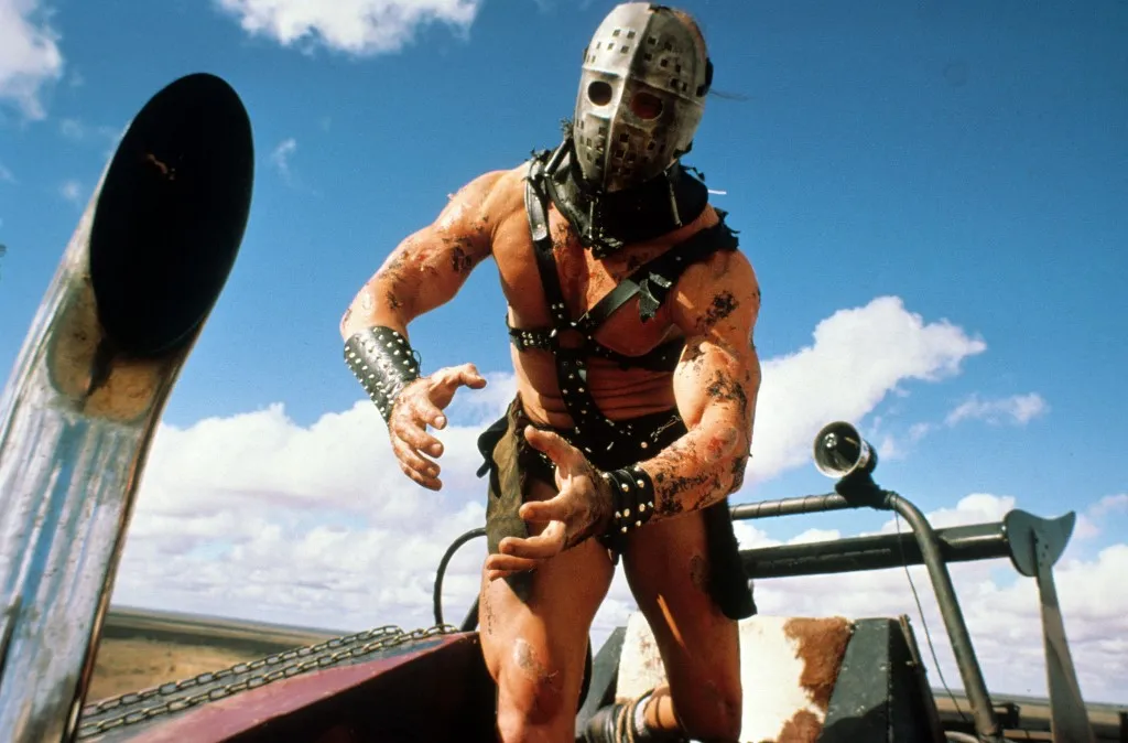 Mad max 2 le defi Mad max II 1981 Real  George Miller. COLLECTION CHRISTOPHEL © Kennedy Miller Productions (Photo by Kennedy Miller Productions / Collection ChristopheL via AFP)