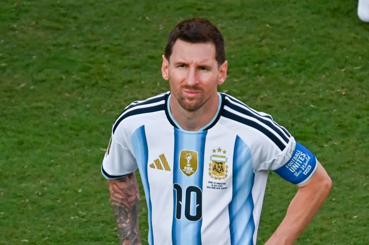Lionel Messi ajándékokat vett a társainak 