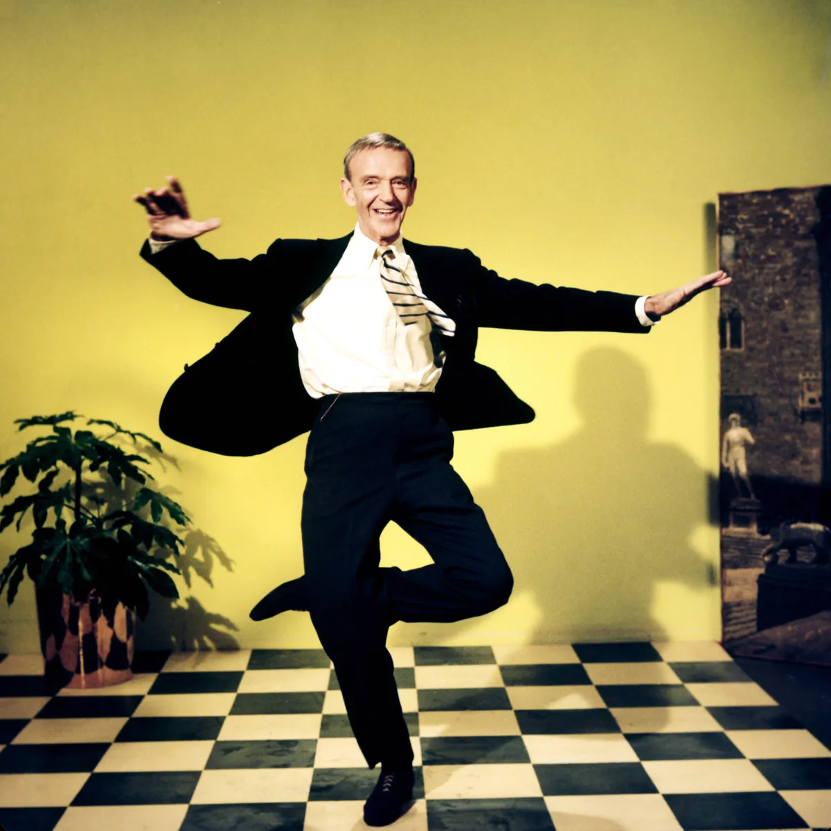 Fred Astaire hamarosan visszatér a képernyőkre.