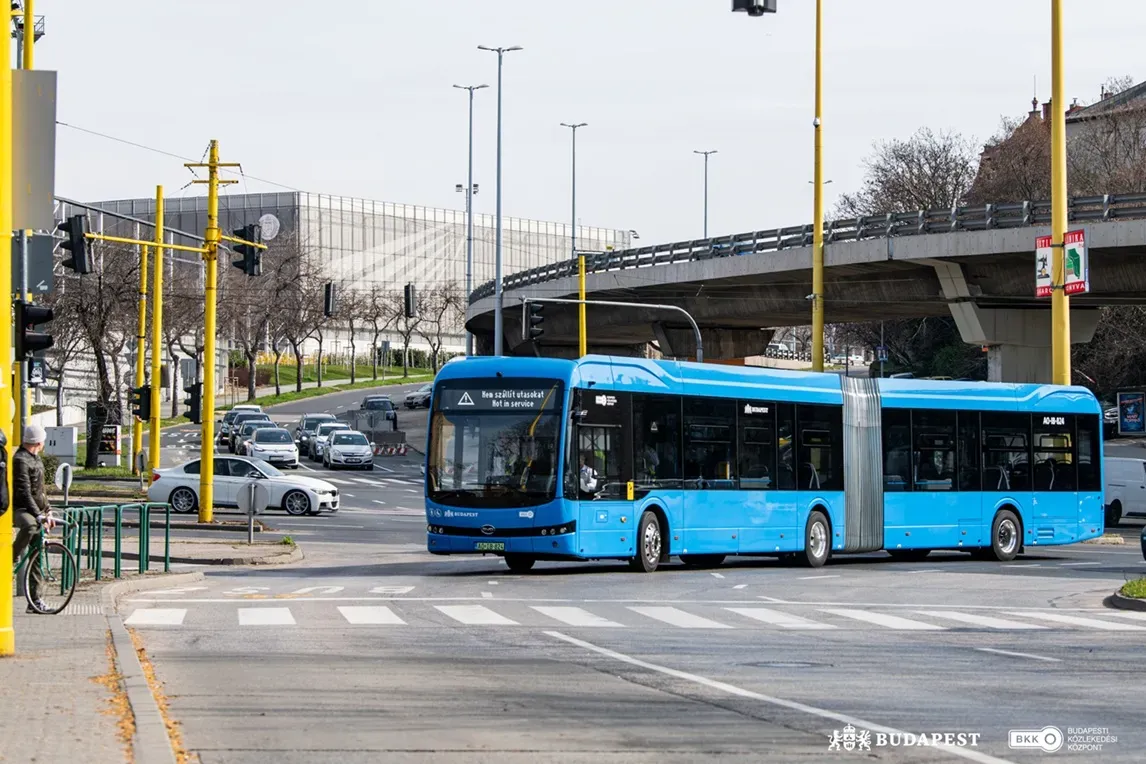 elektromos busz
