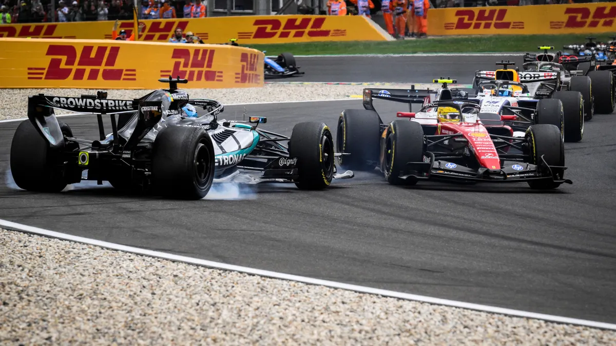 Hamilton kiütötte Russellt, a Mercedes pilótája mégsem őt hibáztatja