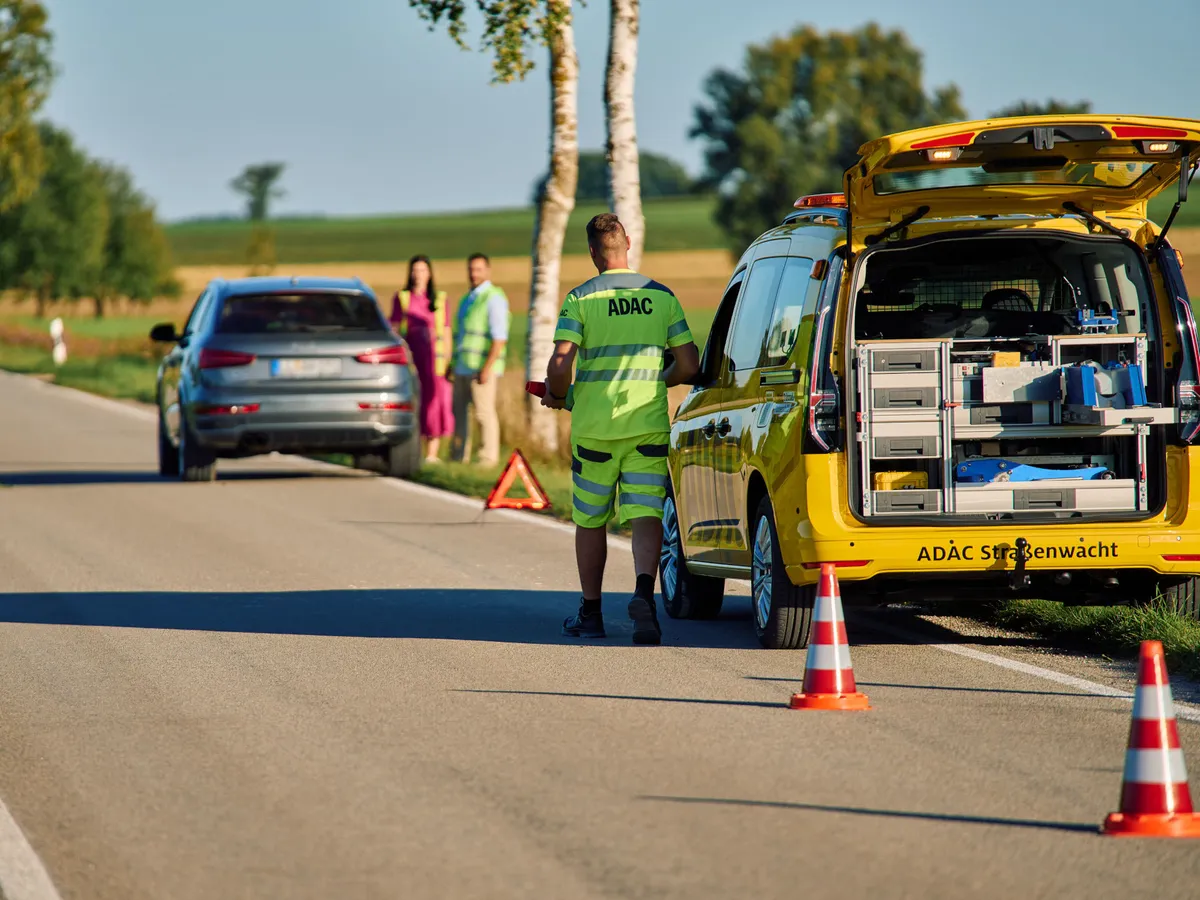 Ugyanaz a fő hibaok hőségben, mint fagyban: a 12 voltos akkumulátor.