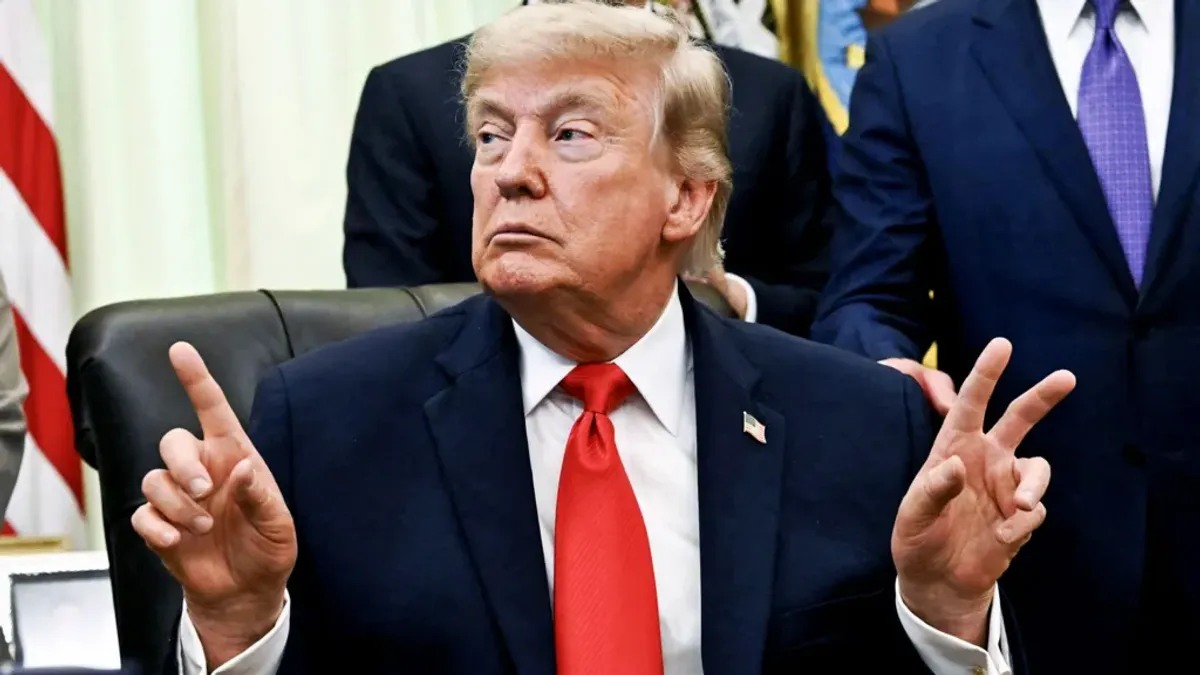 Trump Zelenszkijjel és Putyinnal is beszélt telefonon a jövő heti NATO-csúcs előtt