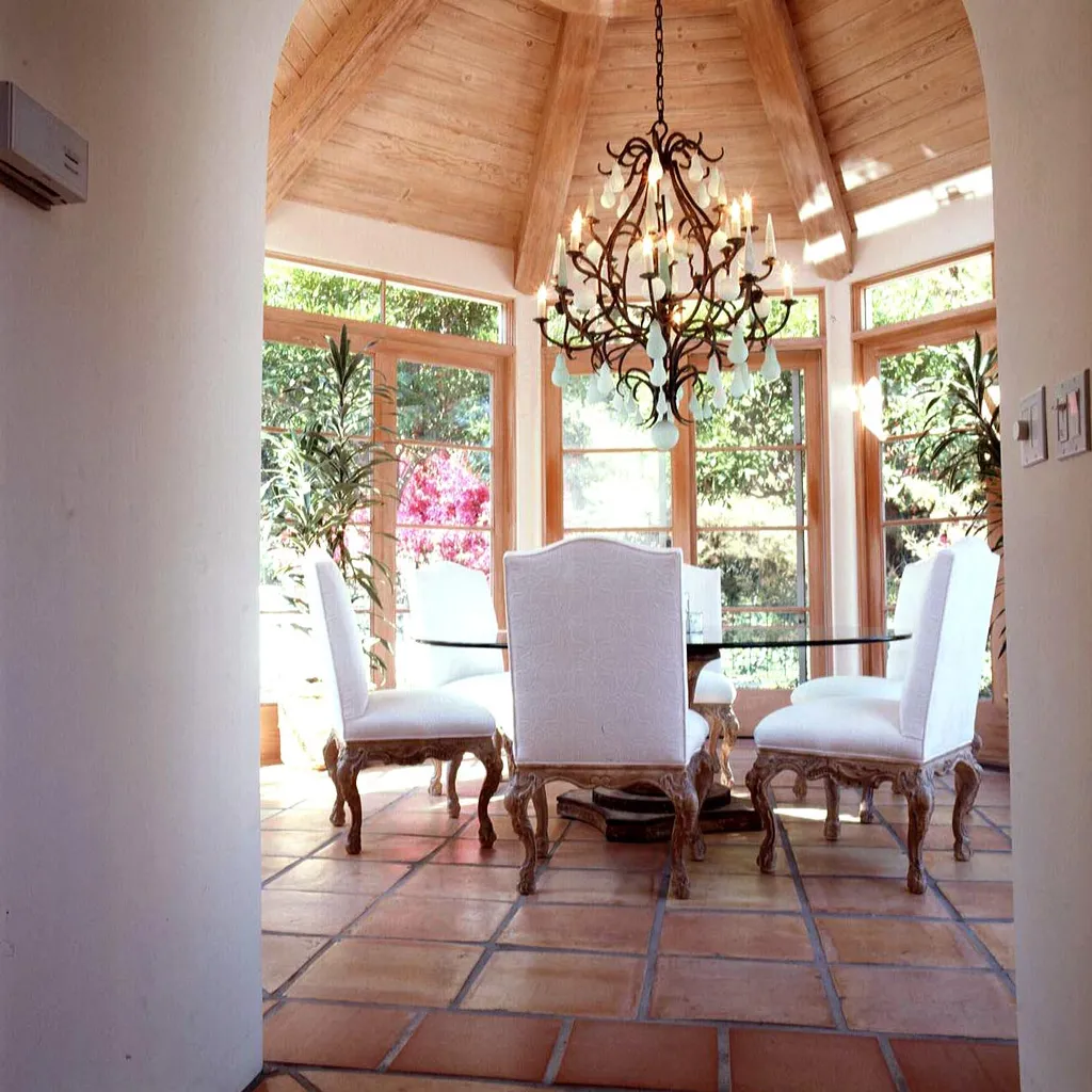 Diana hercegné, Dodi Al Fayed, Malibu, ház, villa, DianahercegnéMalibu,
E 332776 010 06/23/98 Malibu, California Malibu Home Of The Late Princess Diana And Dodi Al Fayed  (Photo By Ann Summa/Getty Images)