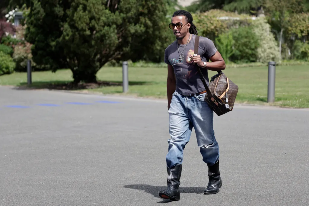 Jules Kounde,JulesKounde,                       France's national football team defender Jules Kounde arrives at French football federation's (FFF) training ground in Clairefontaine-en-Yvelines, southwest of Paris, ahead of the 2026 FIFA World Cup, on May
