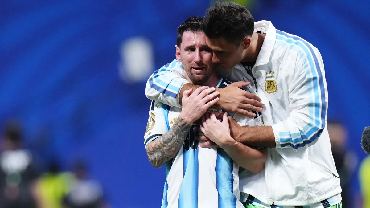 Lionel Messi of Argentina celebrates the victory with Juan Musso of Argentina during the FIFA World Cup 2026 Round of 16 match between Argentina and Egypt at Atlanta Stadium on July 07, 2026 in Atlanta, Georgia. (Photo by Jose Breton/Pics Action/NurPhoto) (Photo by Jose Breton / NurPhoto via AFP)