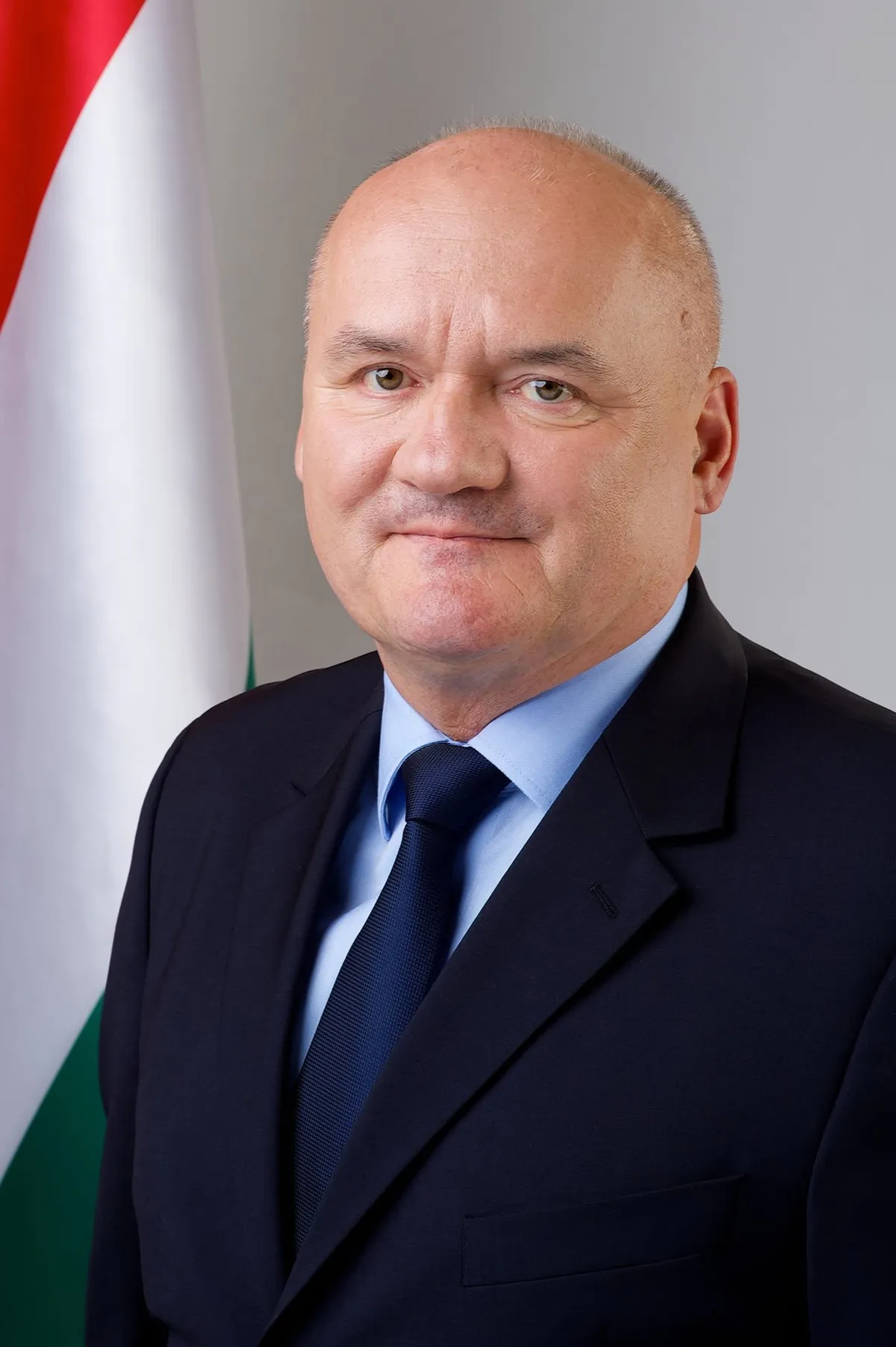 Hende Csaba