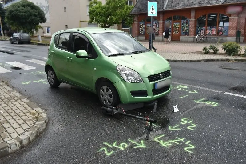 Újabb rollerbaleset világított rá a nem megfelelő közlekedés veszélyeire