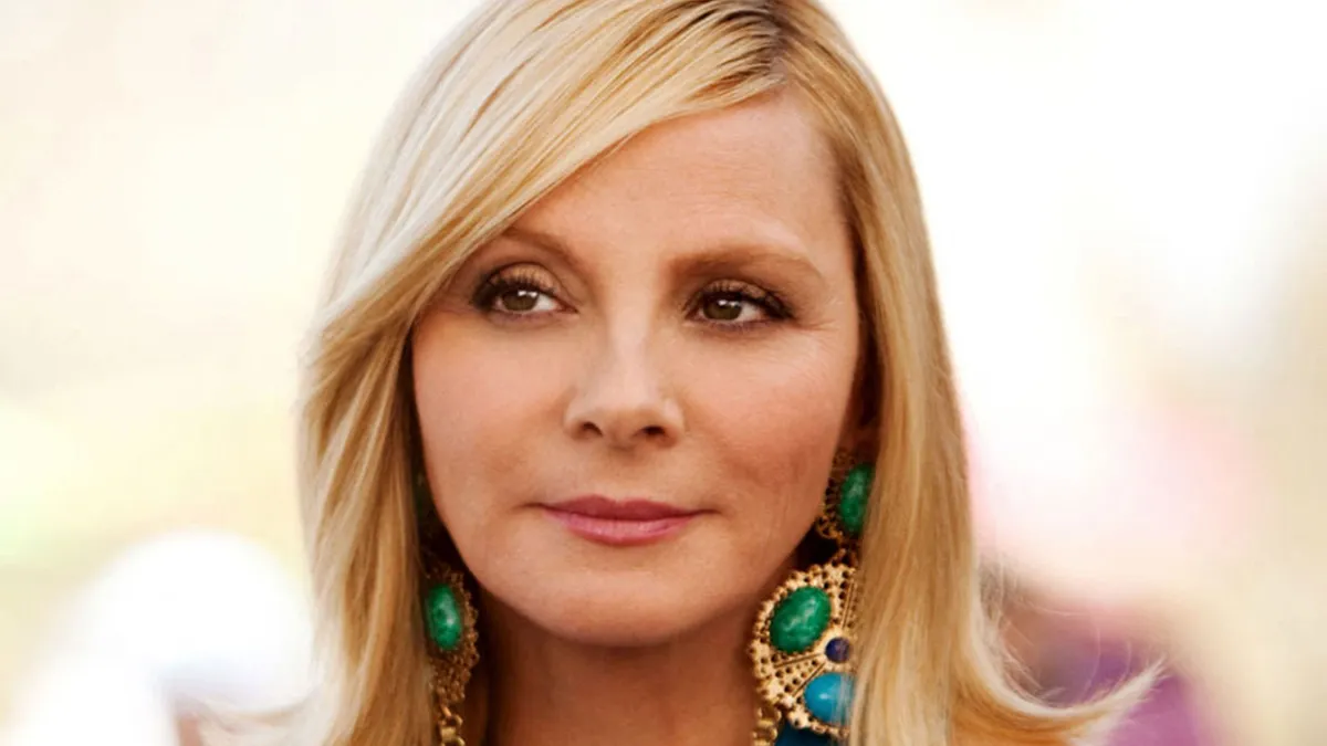 70 éves lett a Szex és New York Samanthája: különleges fotókon Kim Cattrall élete és karrierje