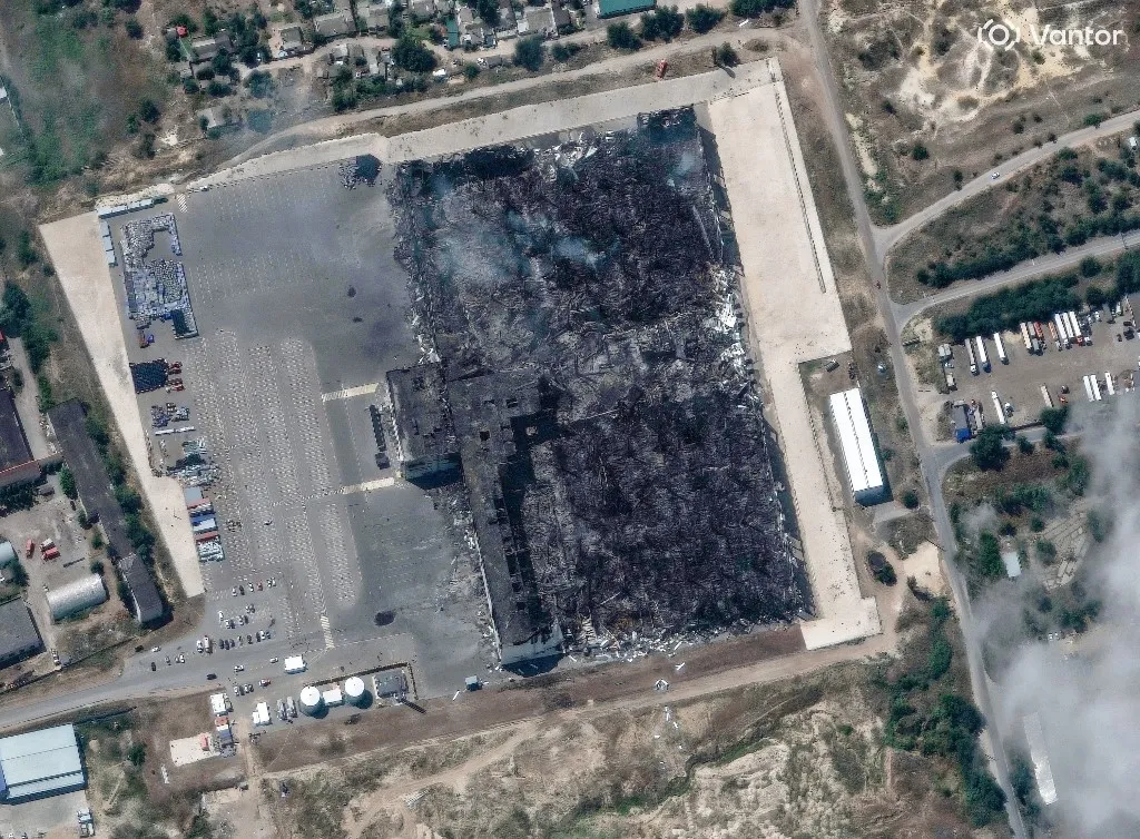 Kigyulladt a Wildberries jekatyerinburgi logisztikai létesítménye, ukrán drónok támadták az épületet  - képünk illusztráció Fotó: - / Satellite image ©2026 Vantor