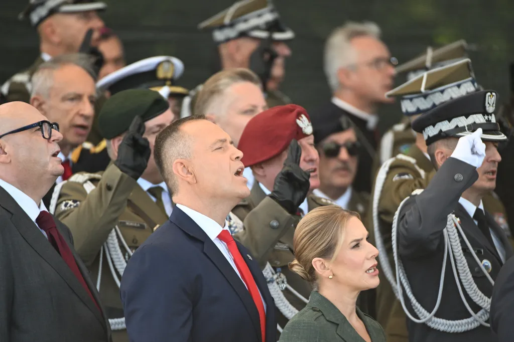 Lengyel Fegyveres erők napja