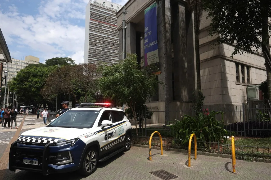 The facade of the Mario de Andrade Municipal Library is in the central region of Sao Paulo, Brazil, on December 8, 2025. Thirteen works of art are stolen from the location by two armed men on Sunday morning, December 7, 2025. According to the Sao Paulo City Secretariat of Culture and Creative Economy, the criminals take eight engravings by the French artist Henri Matisse and five engravings by the Brazilian artist Candido Portinari from the ''Menino de Engenho'' series. The pieces are part of the exhibition ''From Book to Museum,'' mounted in partnership with the Museum of Modern Art of Sao Paulo (MAM). (Photo by Fabio Vieira/FotoRua/NurPhoto) (Photo by FotoRua / NurPhoto via AFP)