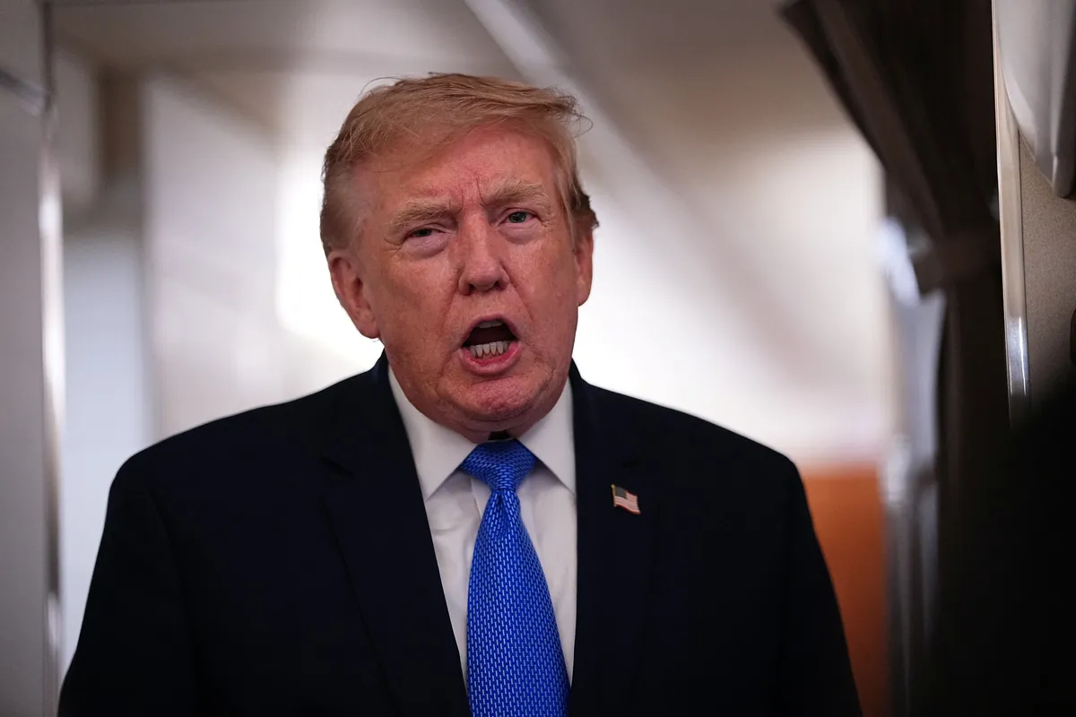 Donald Trump szerint hétfőn már indulnak a tárgyalások, Teherán ezt tagadja